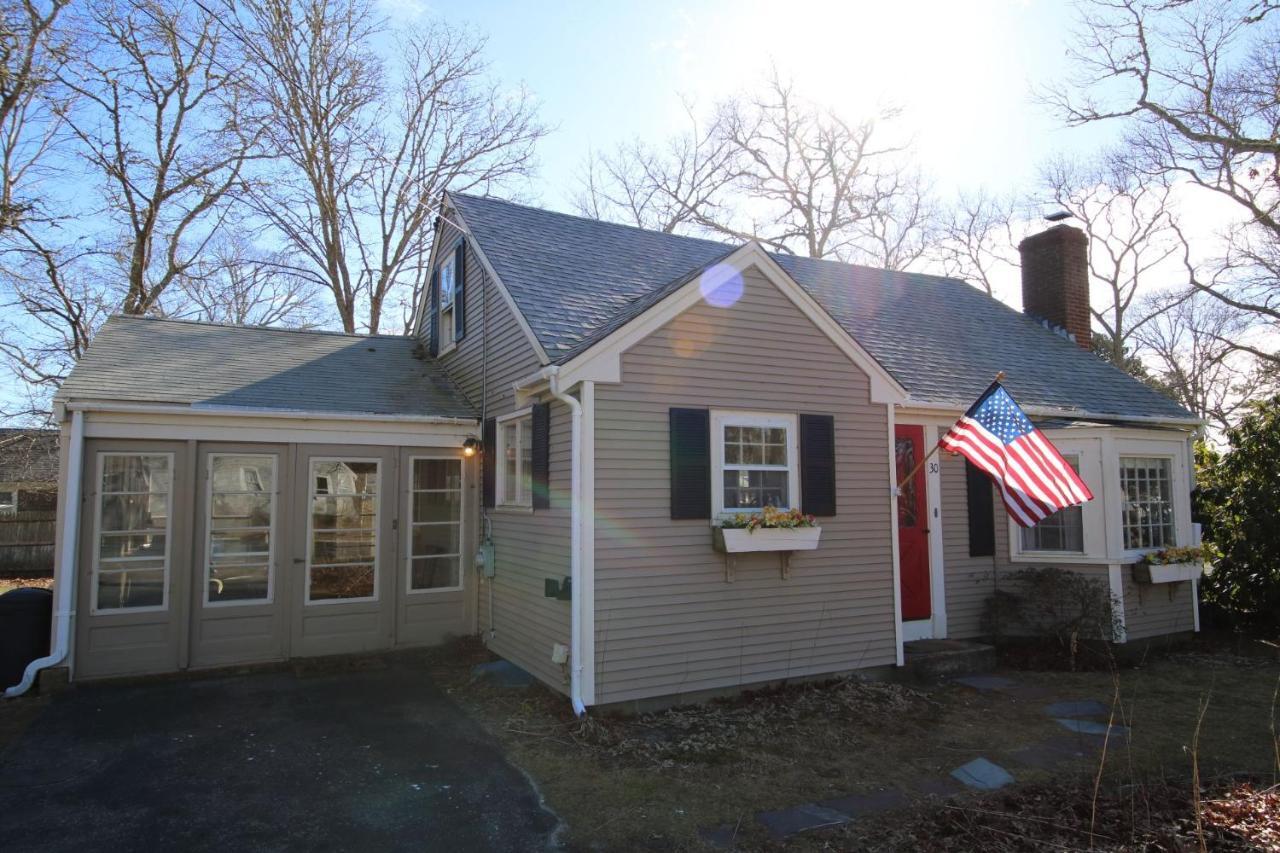 Lofted Cape Cottage By Leavetown Vacations South Yarmouth Buitenkant foto